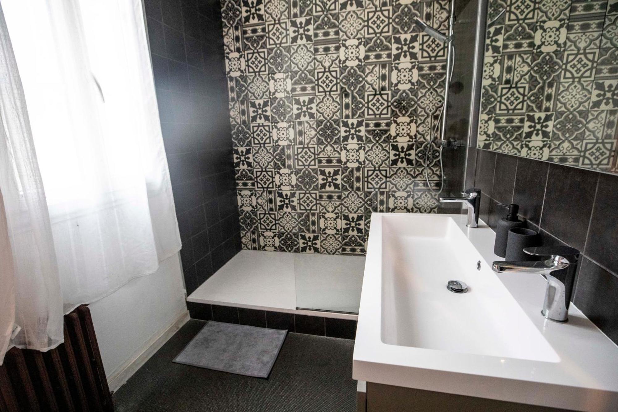 L'Appartement Lieu De Qualite En Centre Ville De Pau Εξωτερικό φωτογραφία